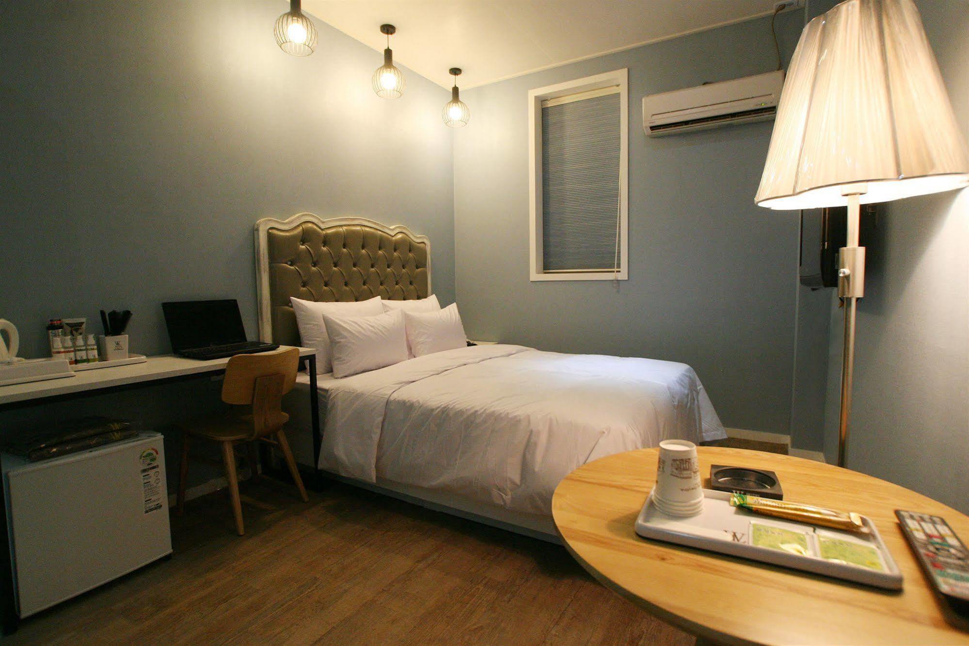 Vvalt Hotel Сеул Экстерьер фото
