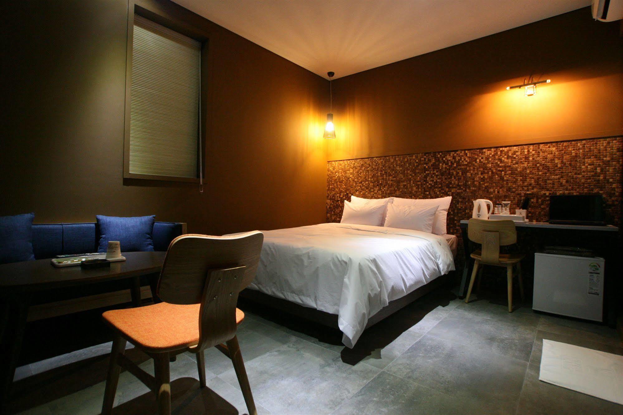 Vvalt Hotel Сеул Экстерьер фото