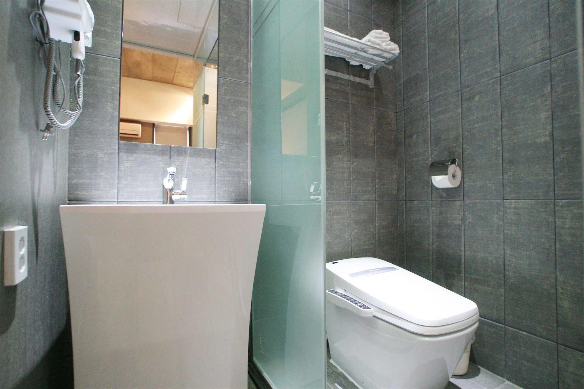 Vvalt Hotel Сеул Экстерьер фото