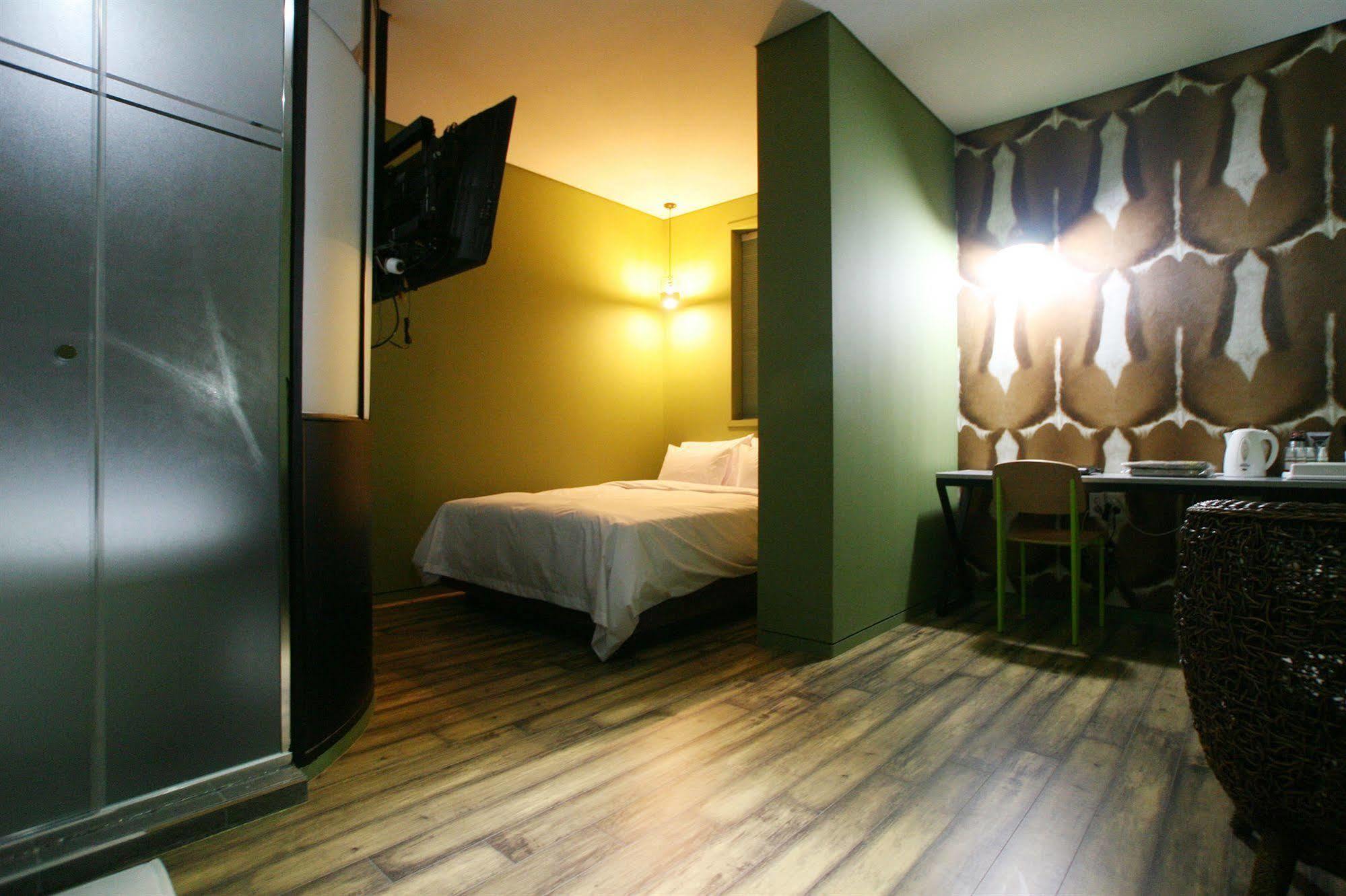 Vvalt Hotel Сеул Экстерьер фото